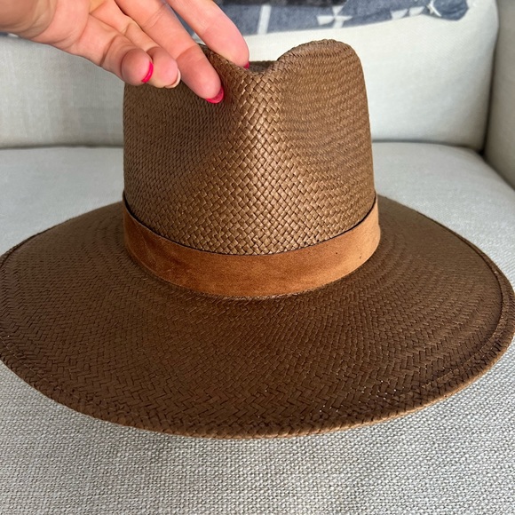 NWT!!! Janessa Lenoé Alexei packable straw hat- small - Picture 6 of 17